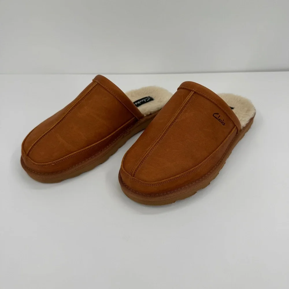 Clarks Men's Size 10 Leather Faux Fur Lined Scuff Slip Ons Slippers Tan Brown - Picture 3 of 11